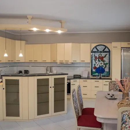 Apartment Delta - Stylish Family *